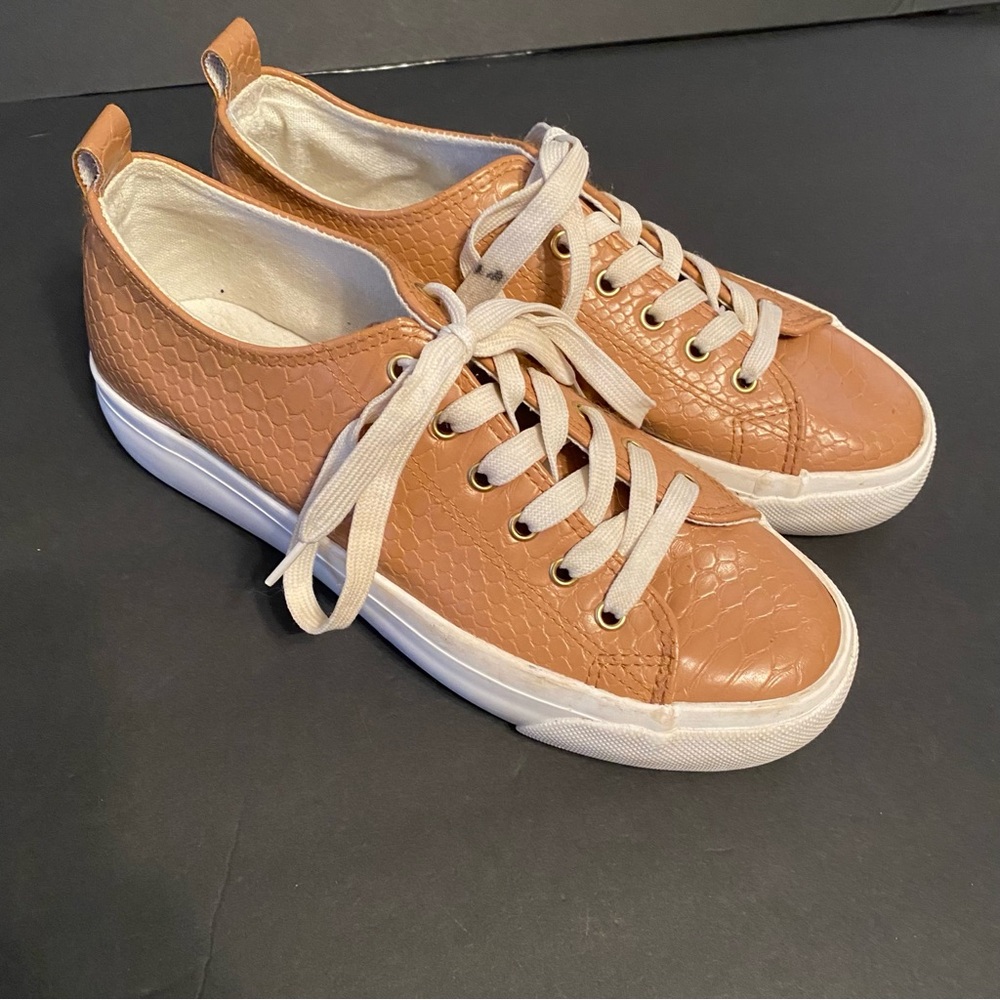 Olivia Miller sz.8